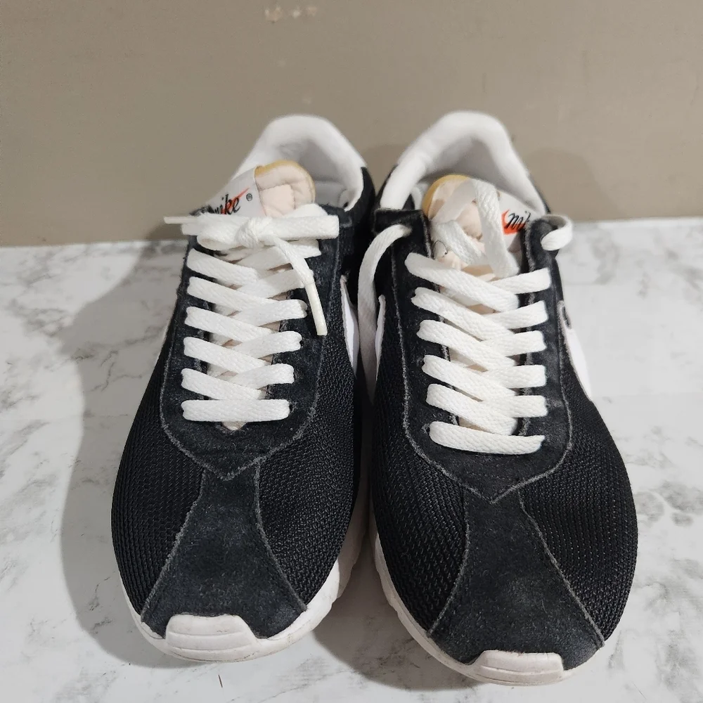 ***missing N Letter In Nike** Nike Roshe LD-1000 QS Black/White Sneakers Size 8